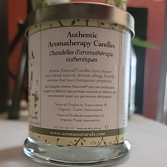 Aroma Naturals - Meditation - 100% Natural Soy Essential Oil Candle - Picture 3 of 3